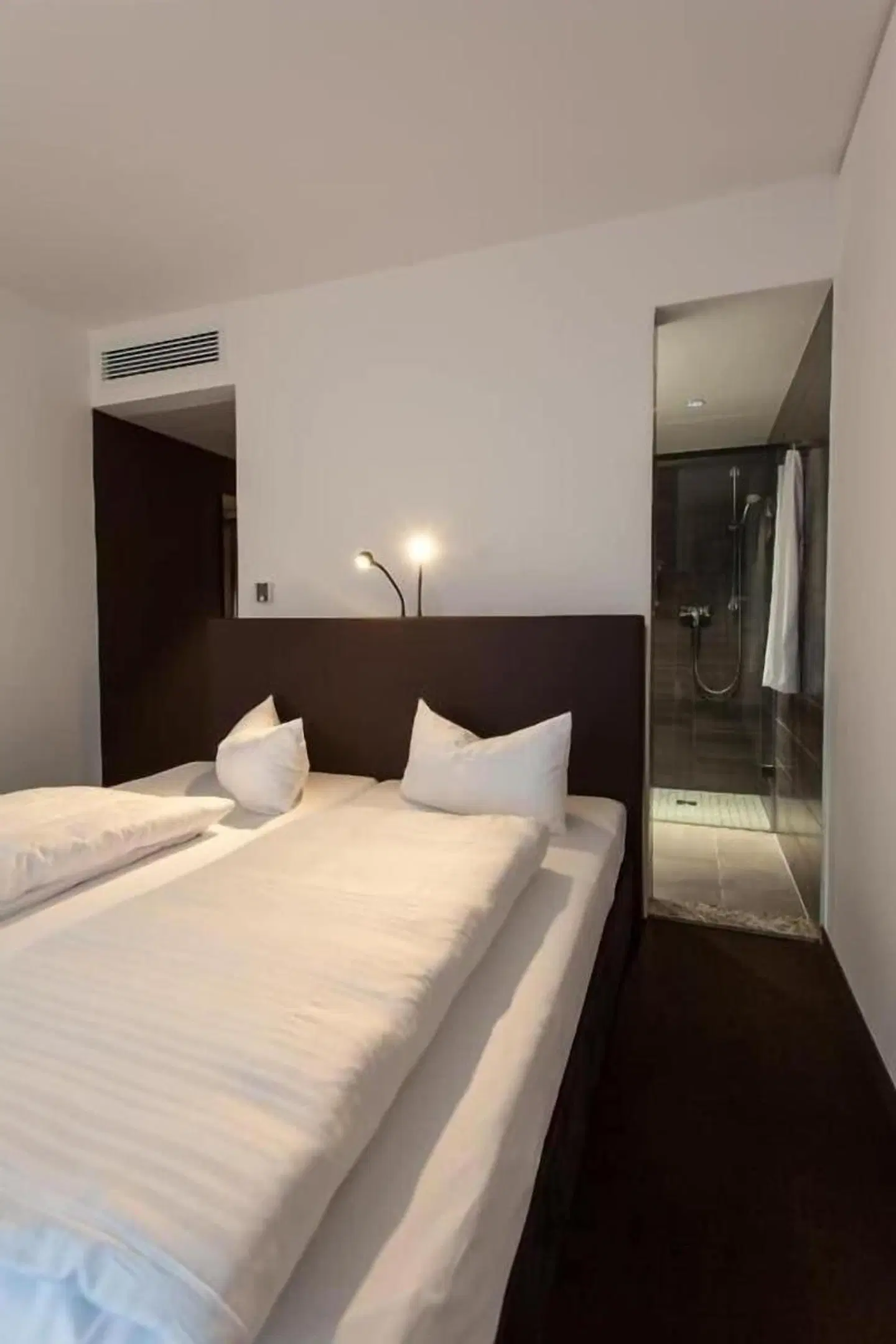 Tobbaccon Hotel ROOM_EXAMPLE