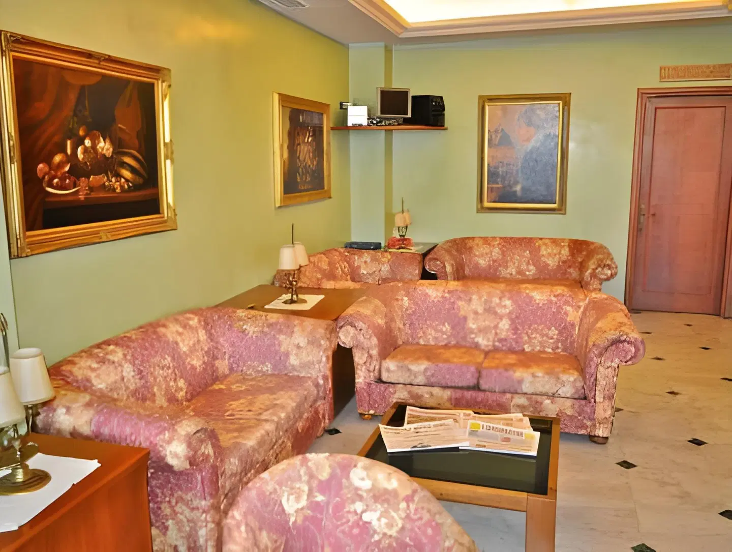Sun Hotel ROOM_EXAMPLE