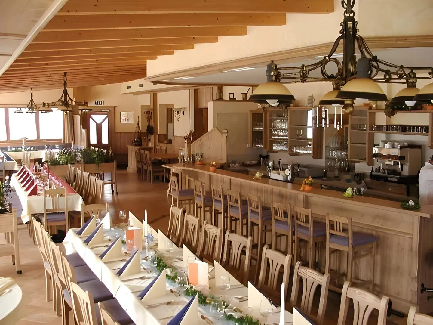Hotel Stadlwirt Adolf Golger Bar