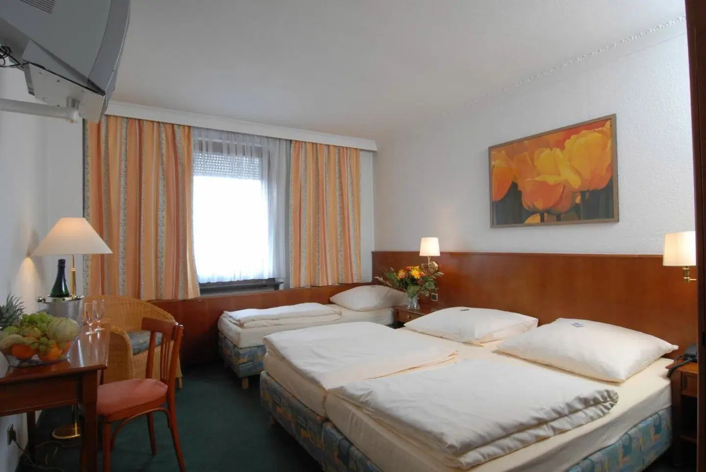 Amba ROOM_EXAMPLE