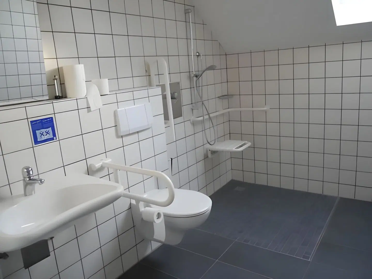 Flussbett Badezimmer
