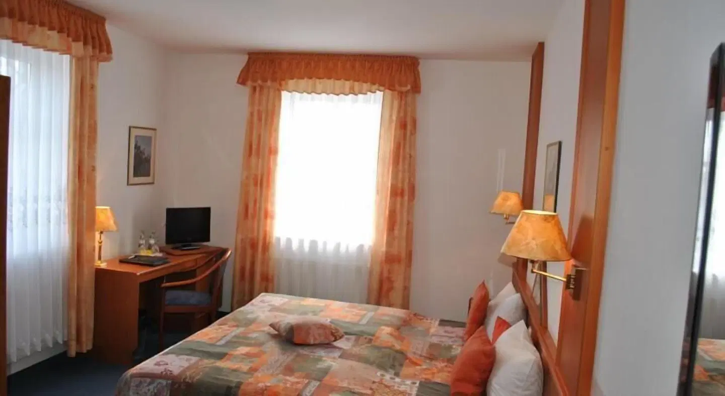 Parkhotel Neustadt ROOM_EXAMPLE