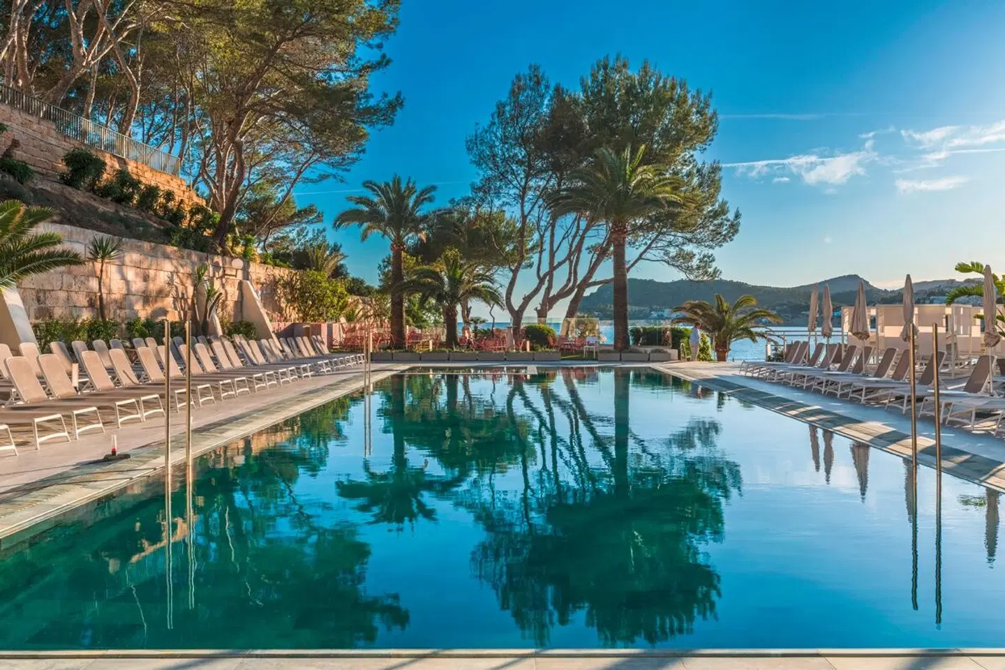 Vibra Beverly Playa OUTDOOR_POOL