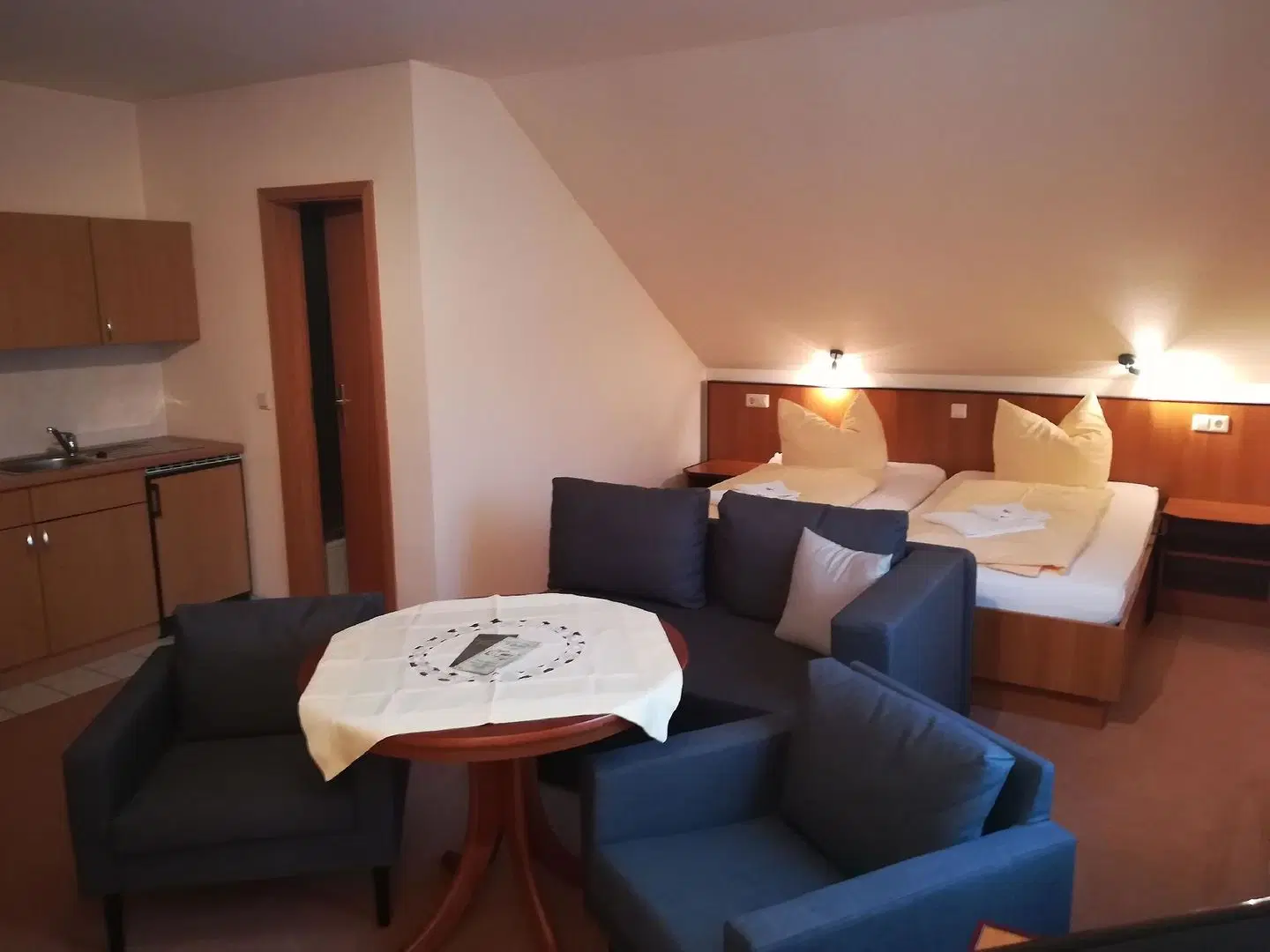 Weinbau & Pension 8 Zeilen ROOM_EXAMPLE