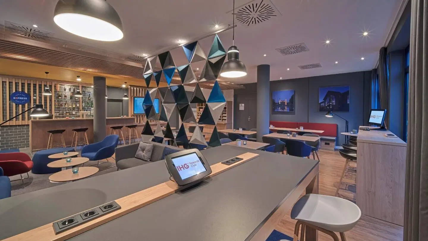 Holiday Inn Express Dortmund - inklusive Borussia Dortmund Ticket SPORTS_AND_LEISURE