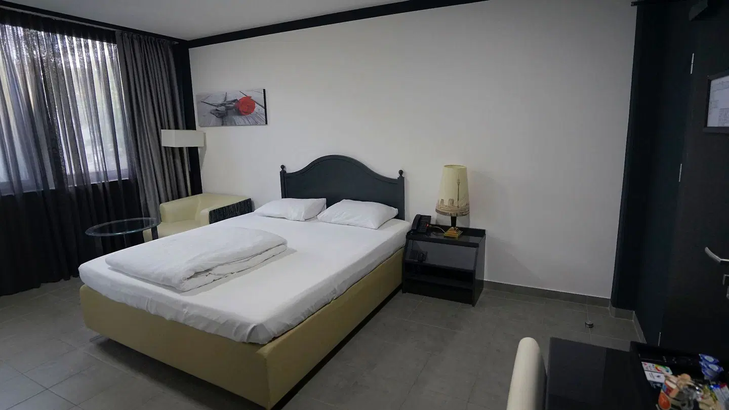 Tibet Hotel am Airport ROOM_EXAMPLE