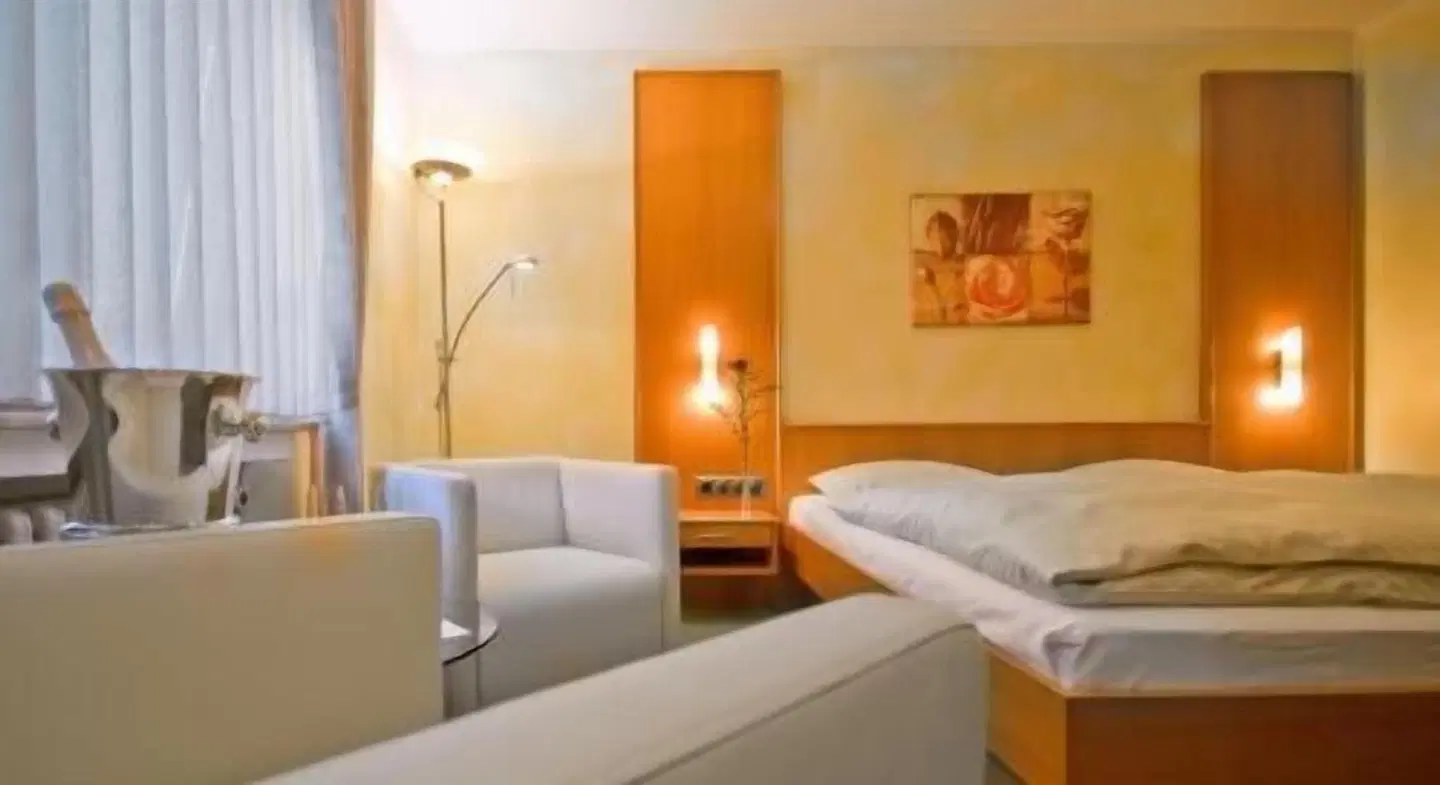 Am Rosenberg ROOM_EXAMPLE