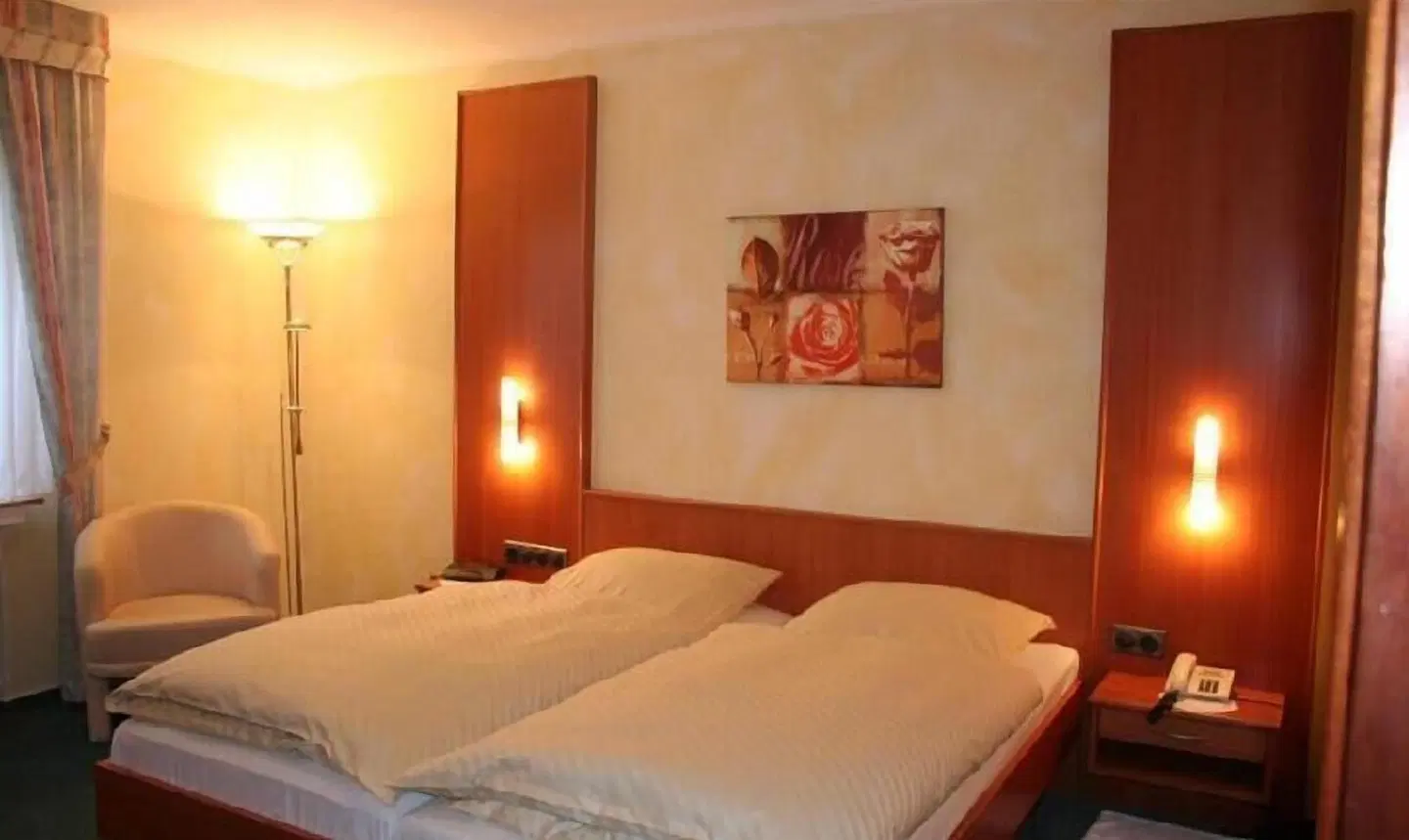 Am Rosenberg ROOM_EXAMPLE