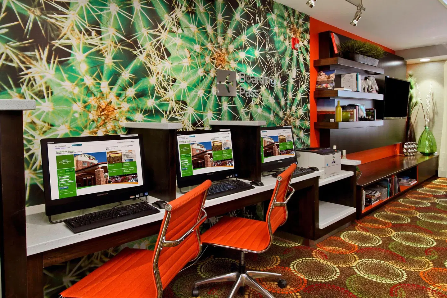 Courtyard by Marriott St. George Bar