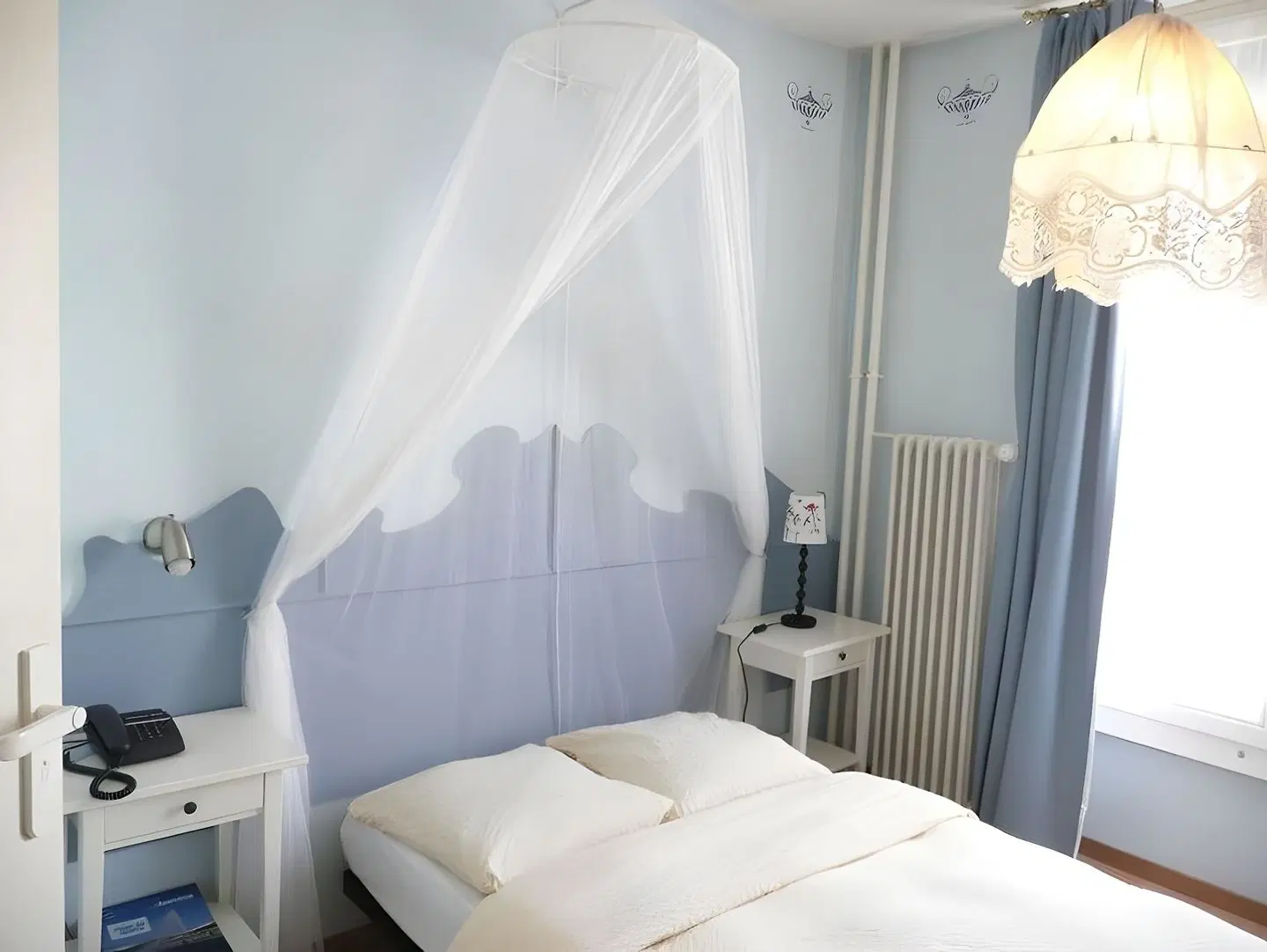 De Geneve ROOM_EXAMPLE