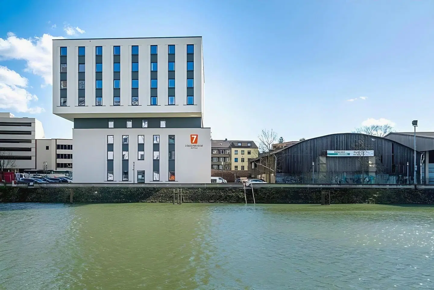 CAMPANILE DUISBURG CITY EXTERIOR