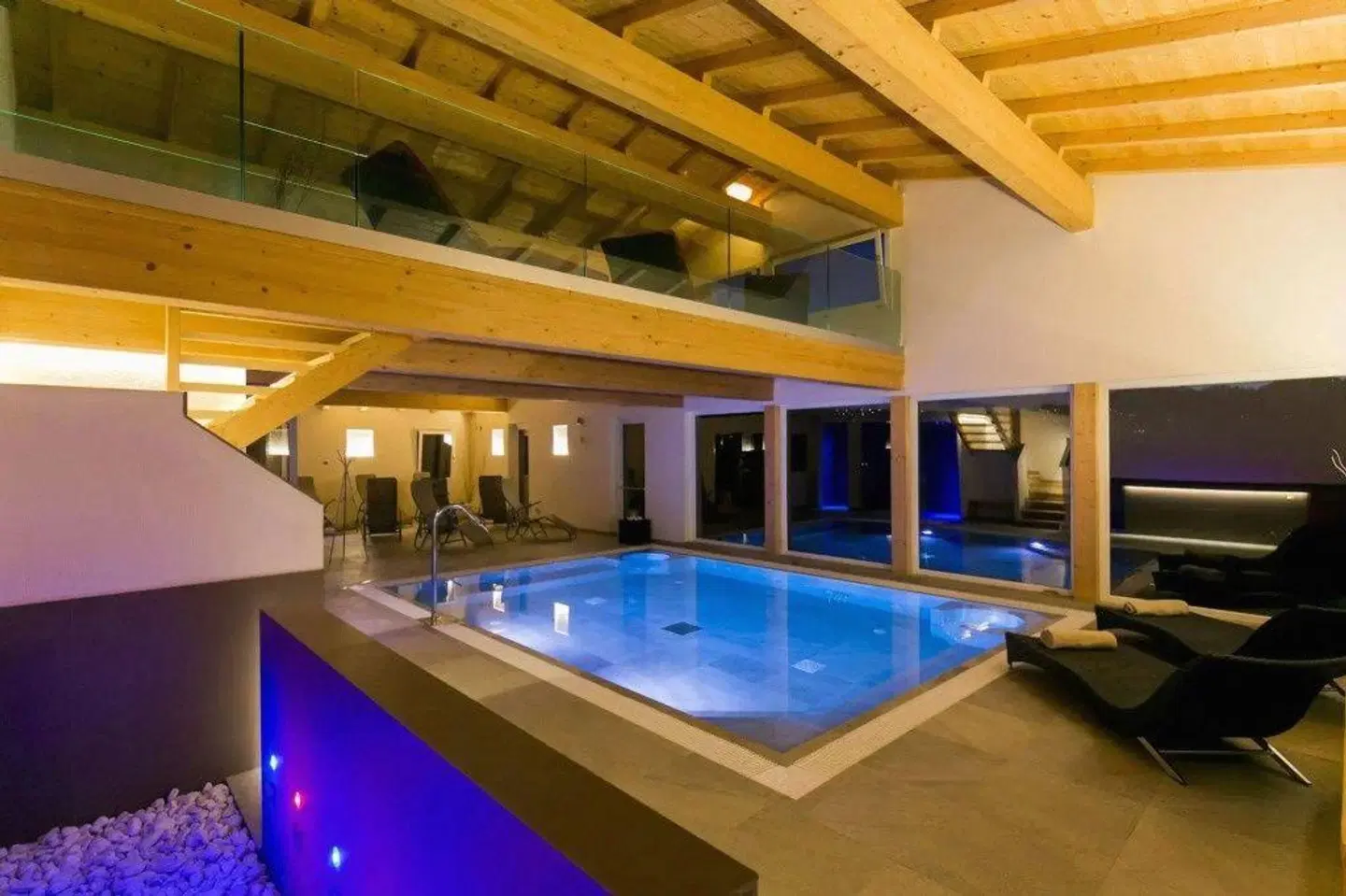 Palazzo Loup Hallenbad