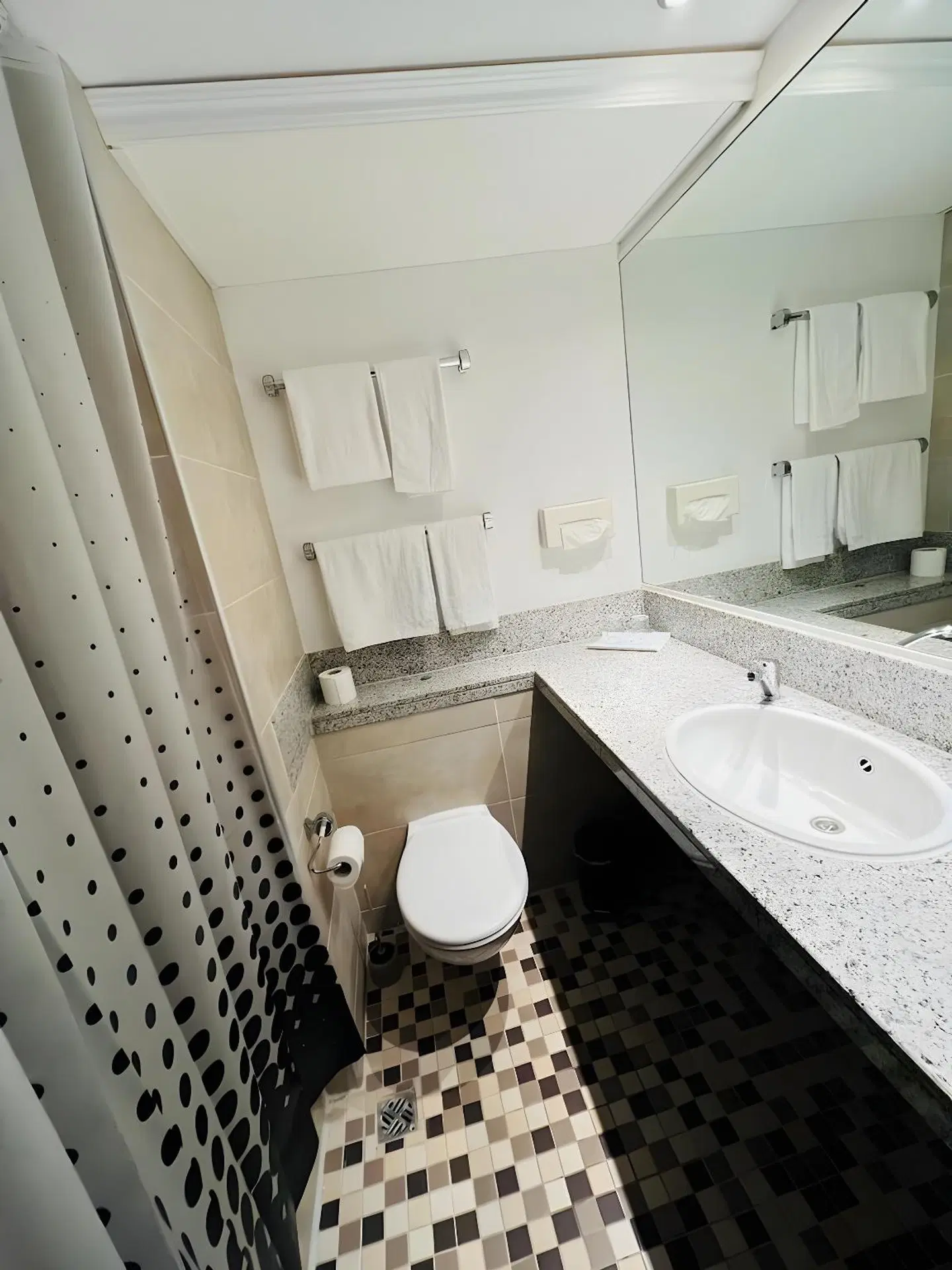 Hotel B99 Badezimmer