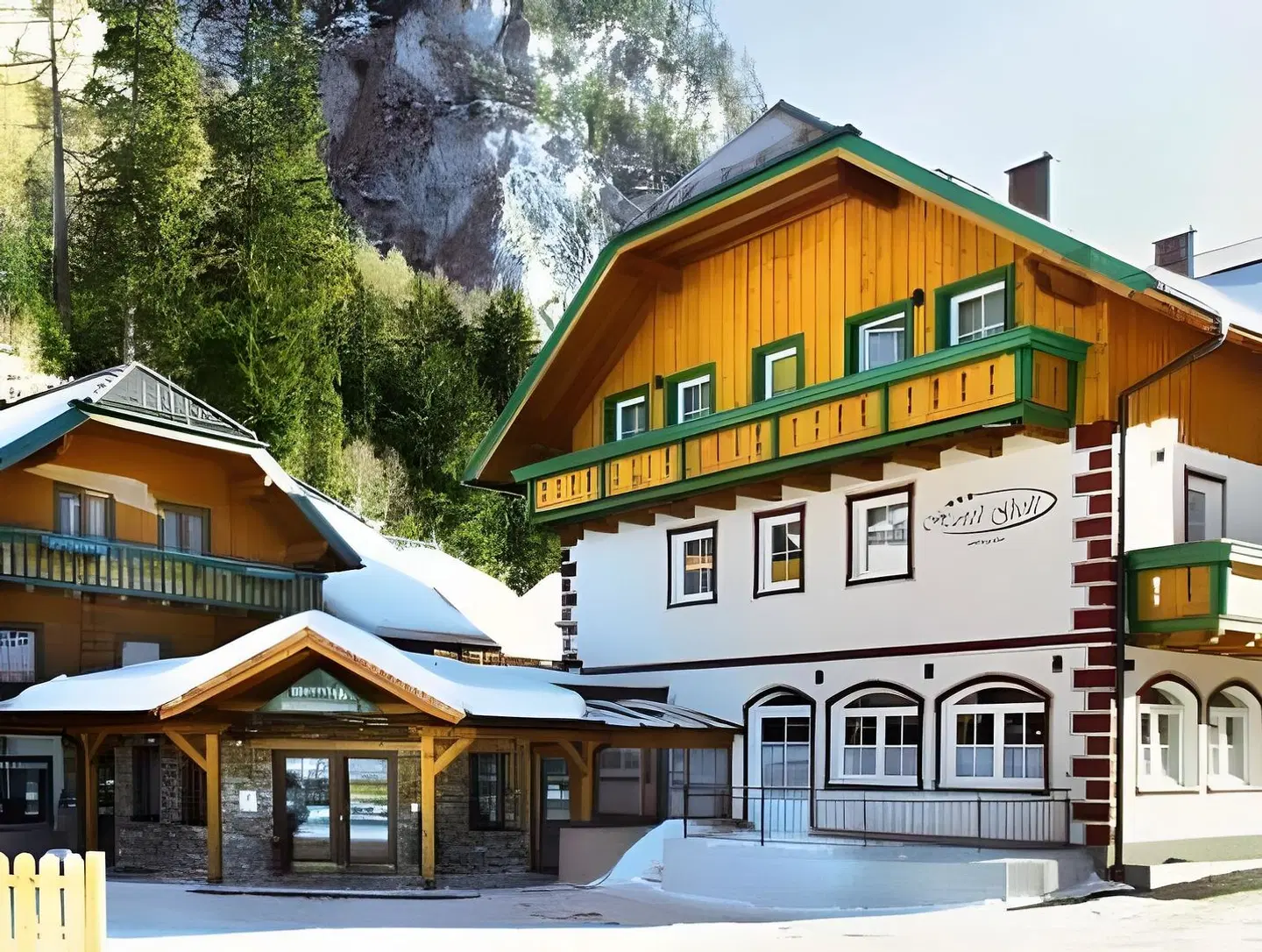 Hotel Gell EXTERIOR
