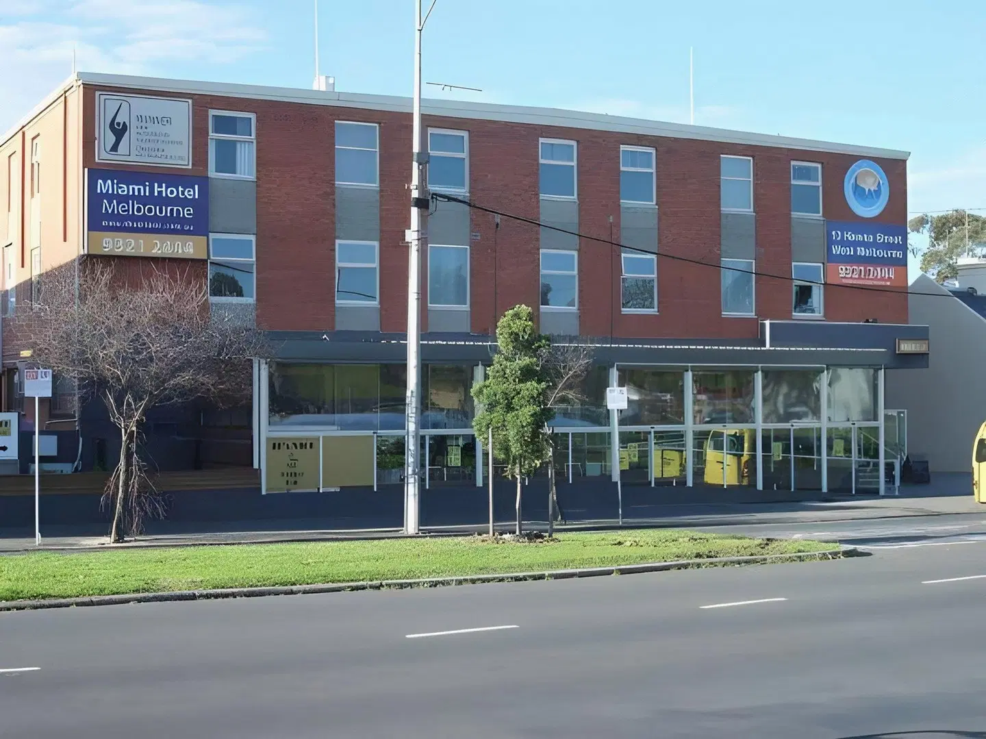 Miami Hotel Melbourne EXTERIOR