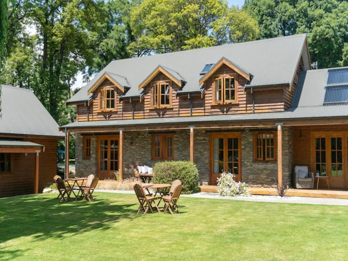 Wanaka Homestead Lodge & Cottages EXTERIOR