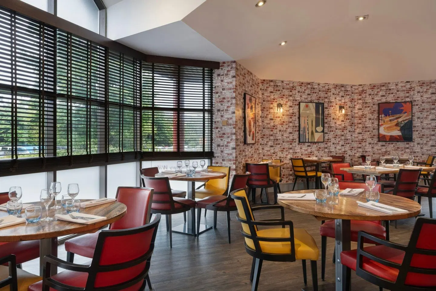 Delta Hotels by Marriott Newcastle Gateshead Restaurant