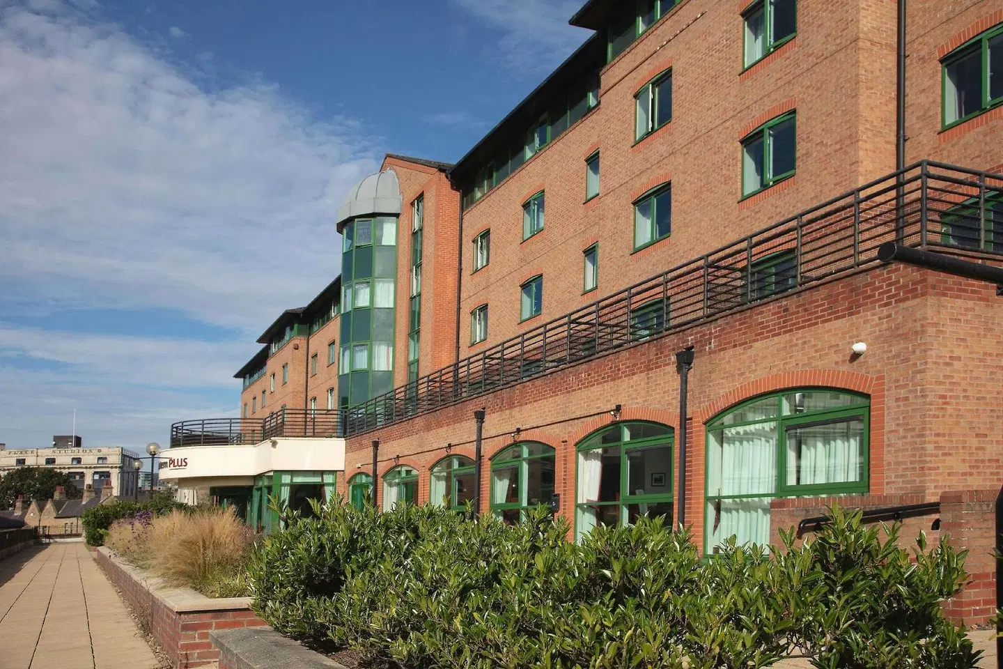 Best Western Plus The Quays Hotel Sheffield EXTERIOR