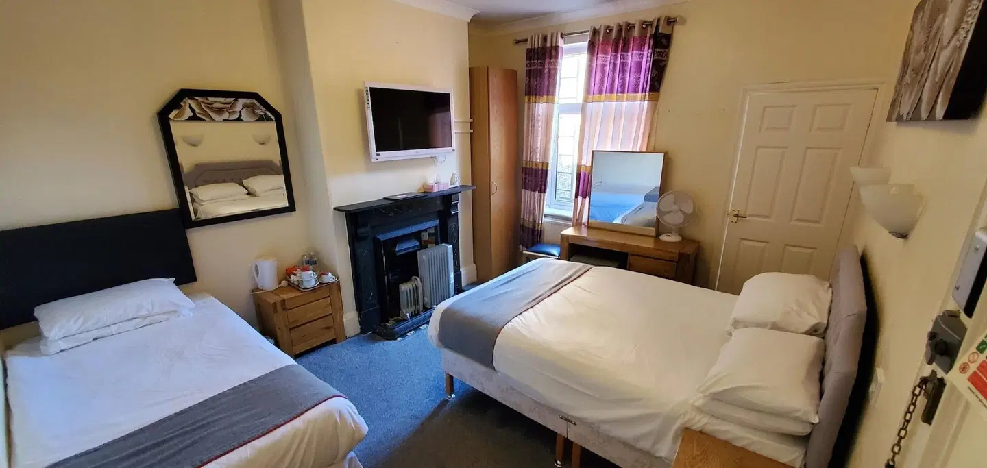 Diamonds Guest House ROOM_EXAMPLE