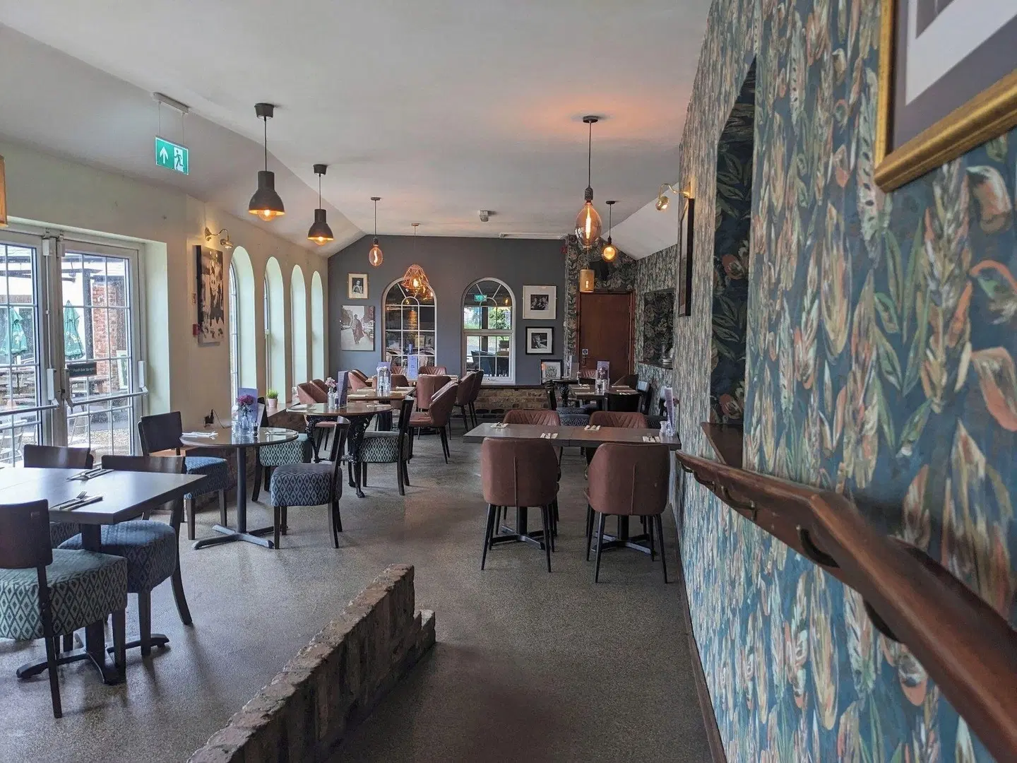 Manor Court Hotel Bar