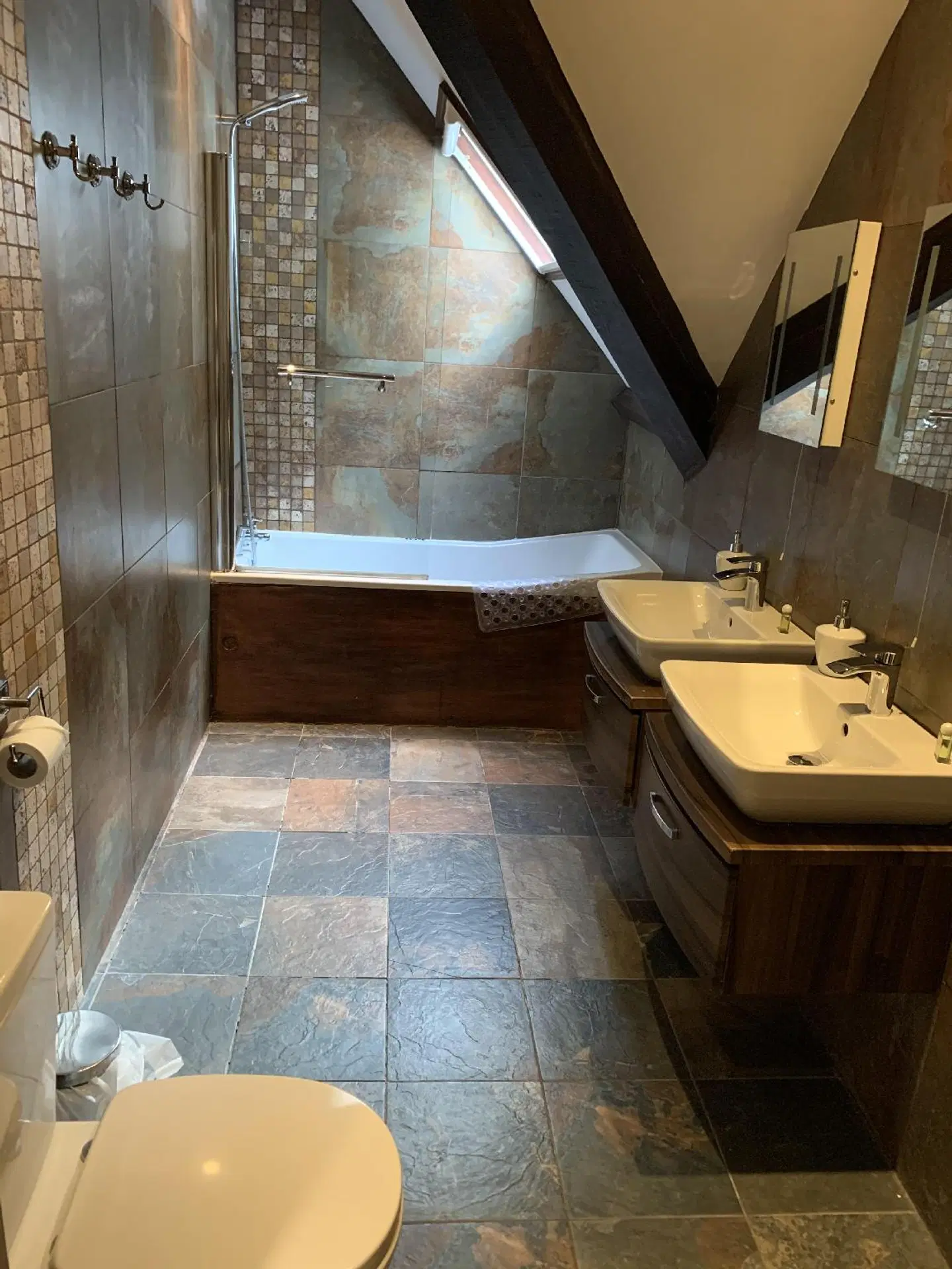 High Tor Hotel Badezimmer