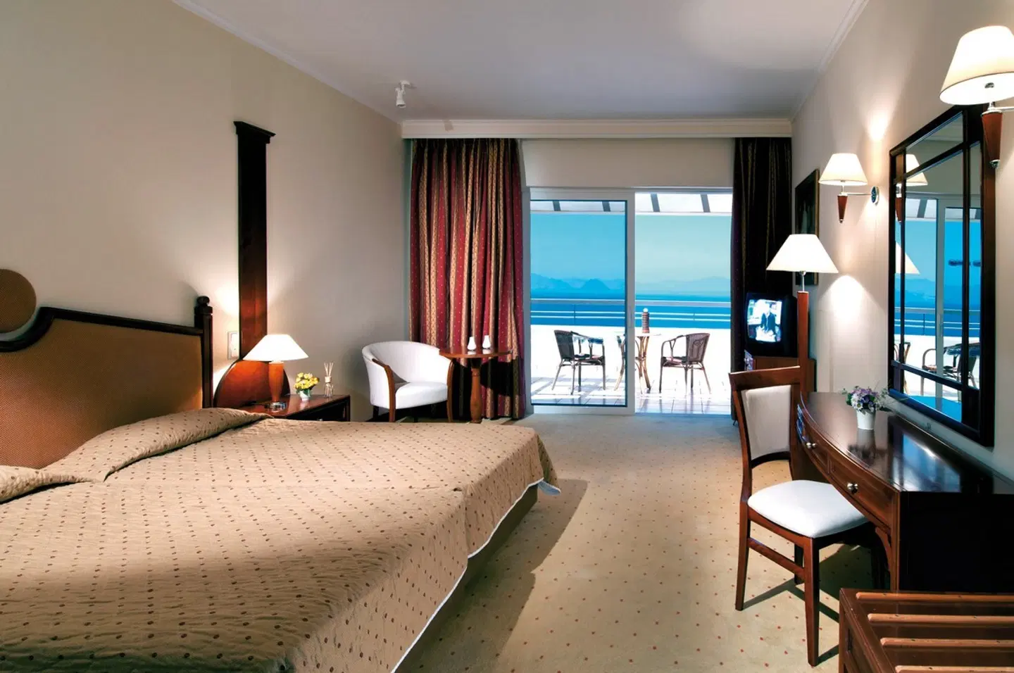 Kipriotis Panorama Hotel & Suites ROOM_EXAMPLE