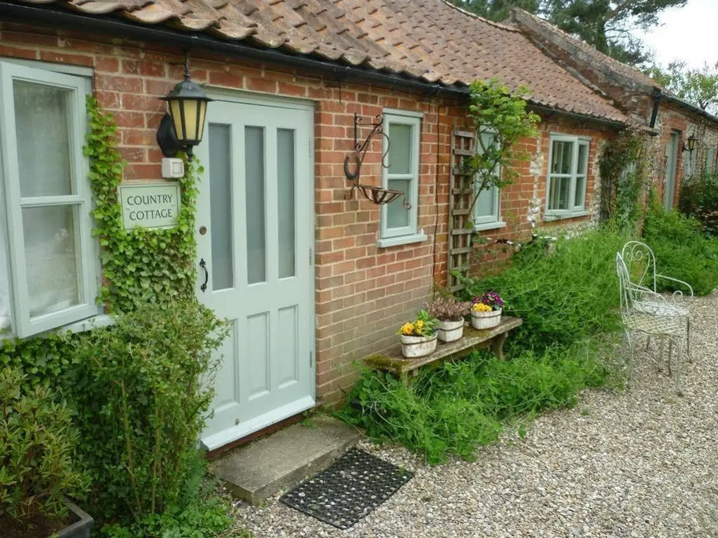 Holly Lodge EXTERIOR