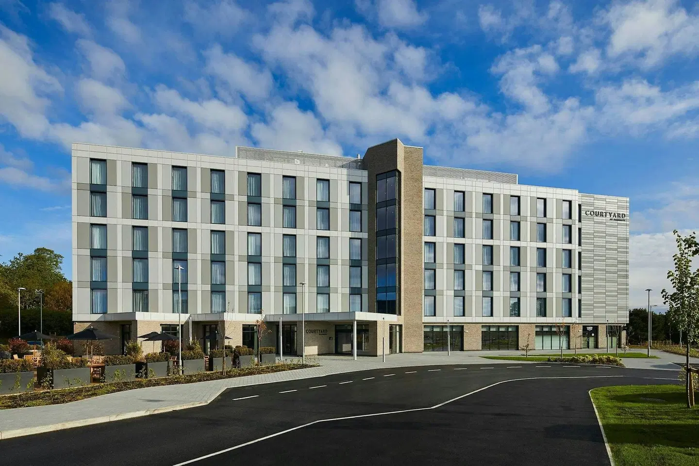 Courtyard by Marriott Keele Staffordshire EXTERIOR