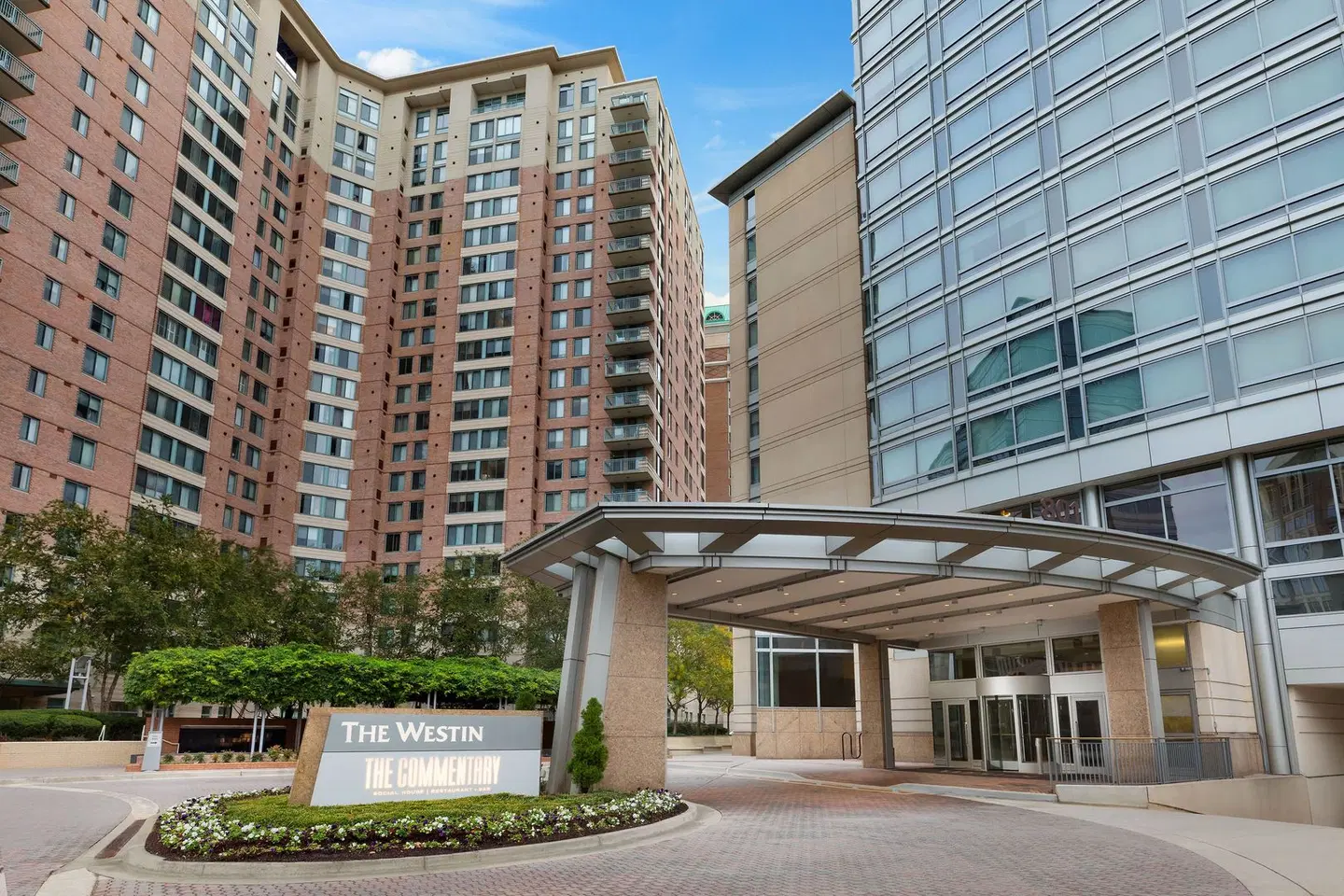 The Westin Arlington Gateway EXTERIOR