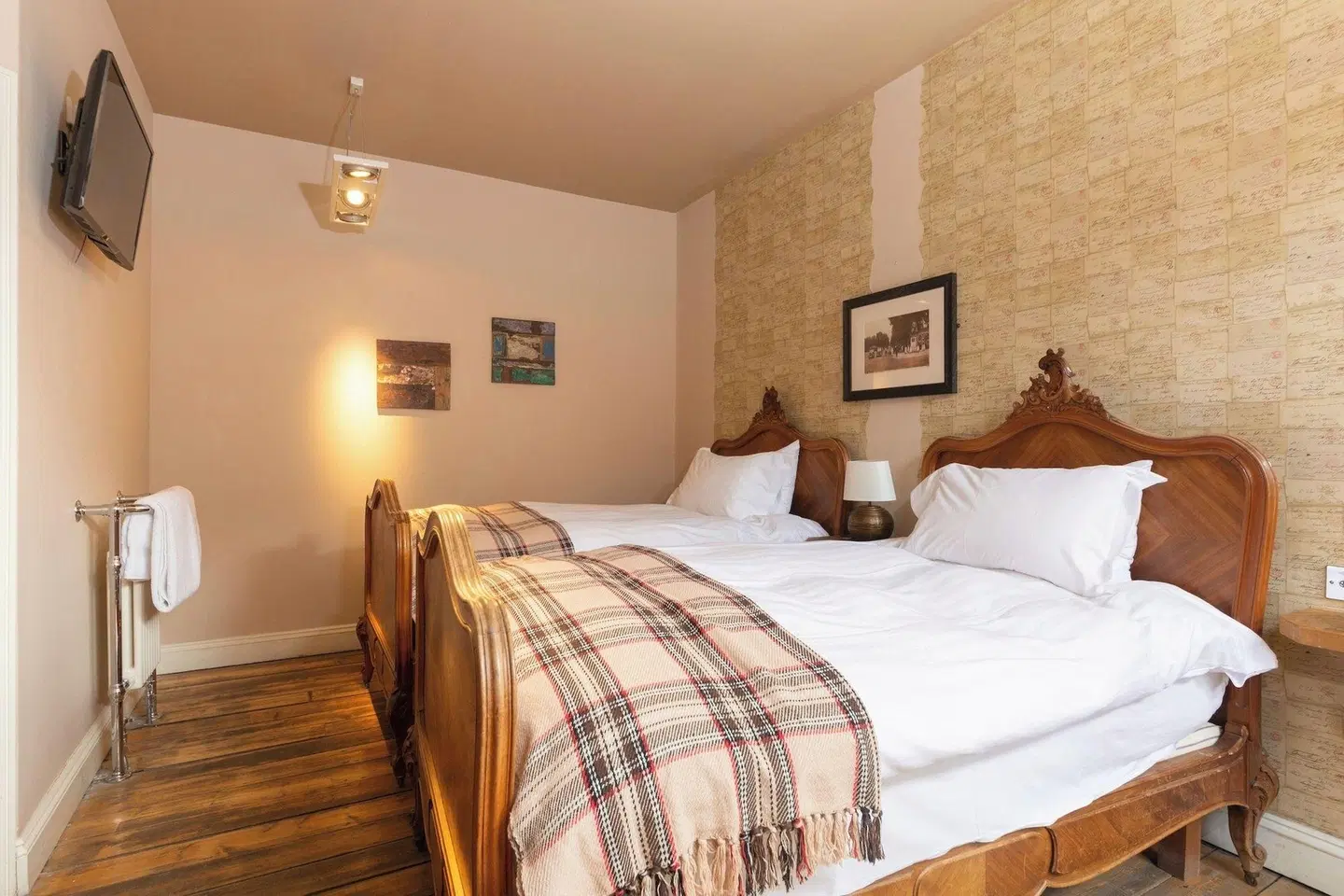 d'Parys ROOM_EXAMPLE