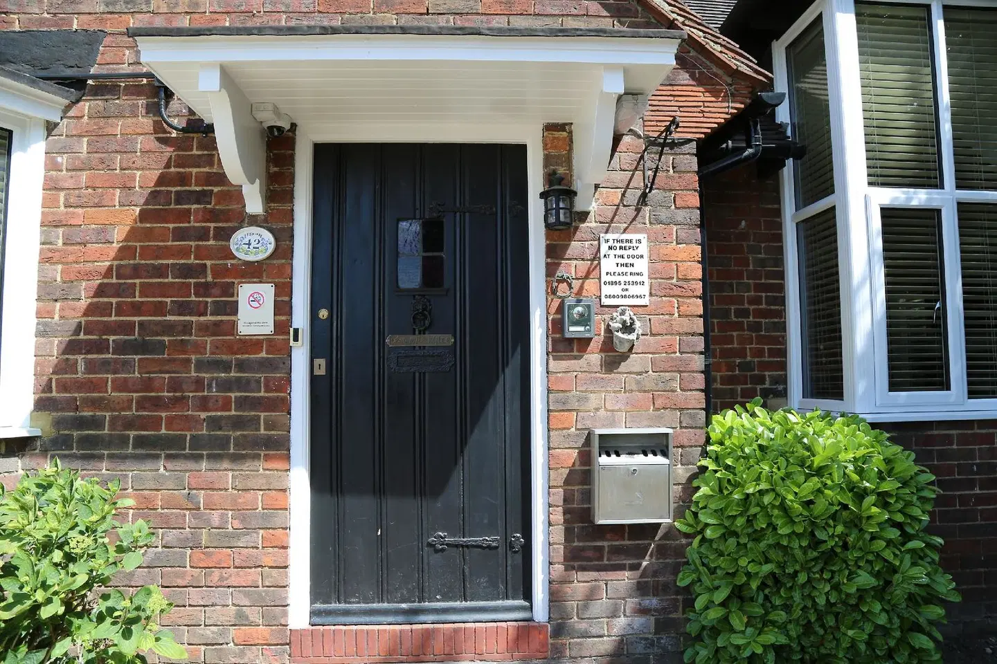 Debden Guest House EXTERIOR