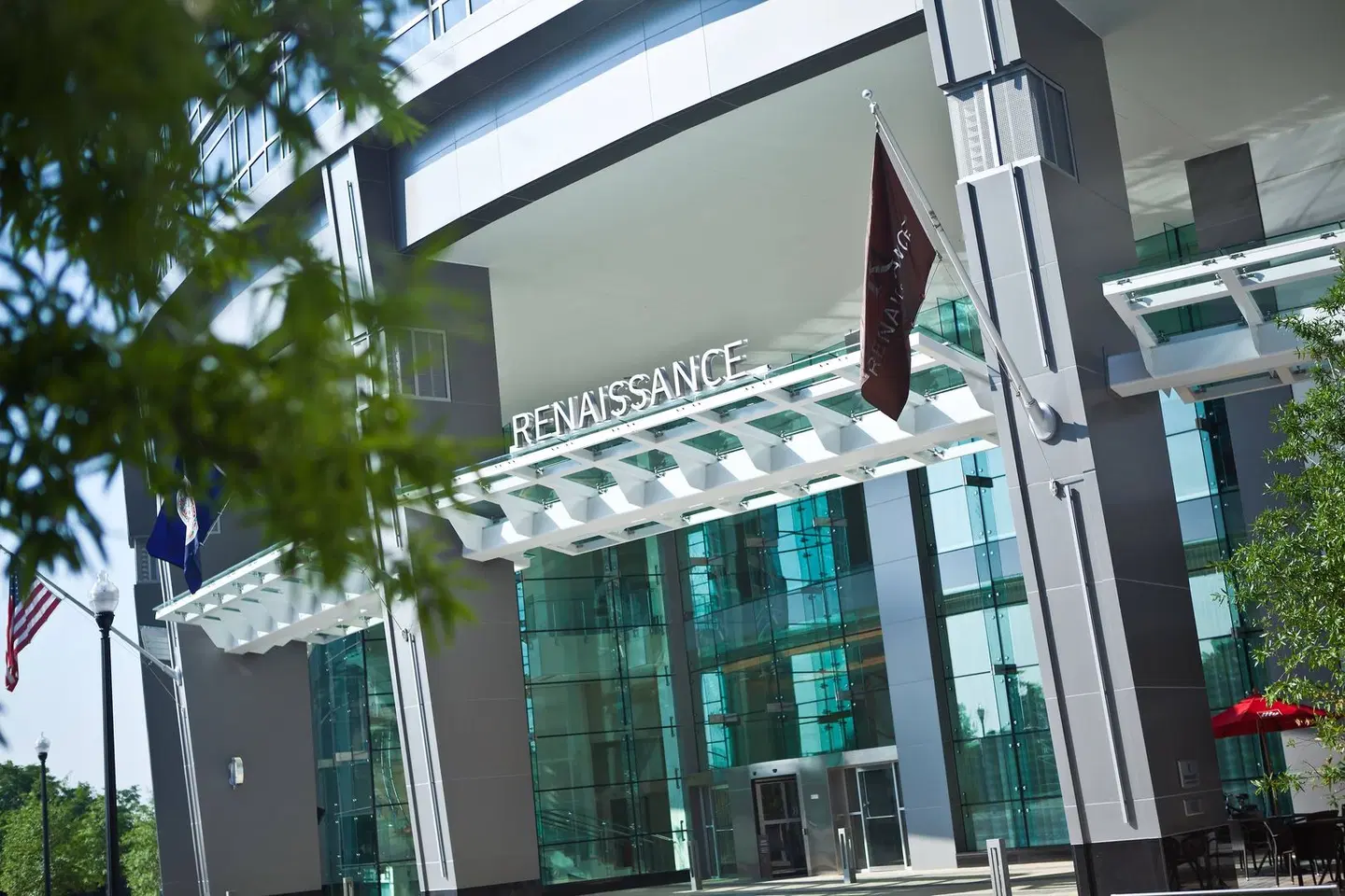 Renaissance Arlington Capital View Hotel EXTERIOR
