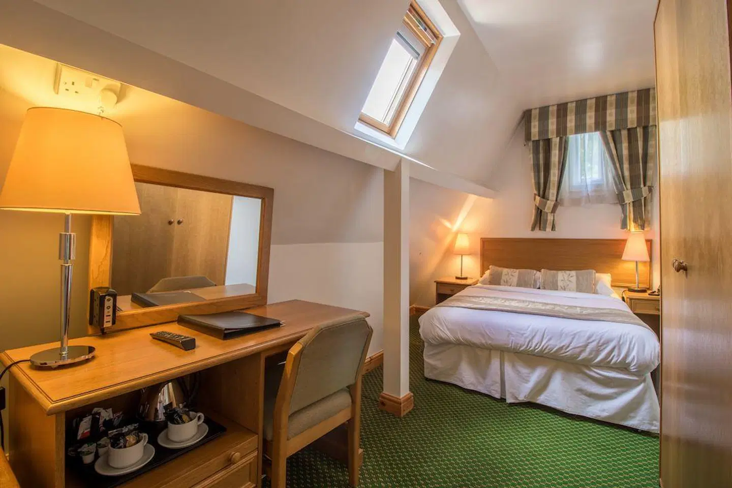 A Park View Hotel ROOM_EXAMPLE