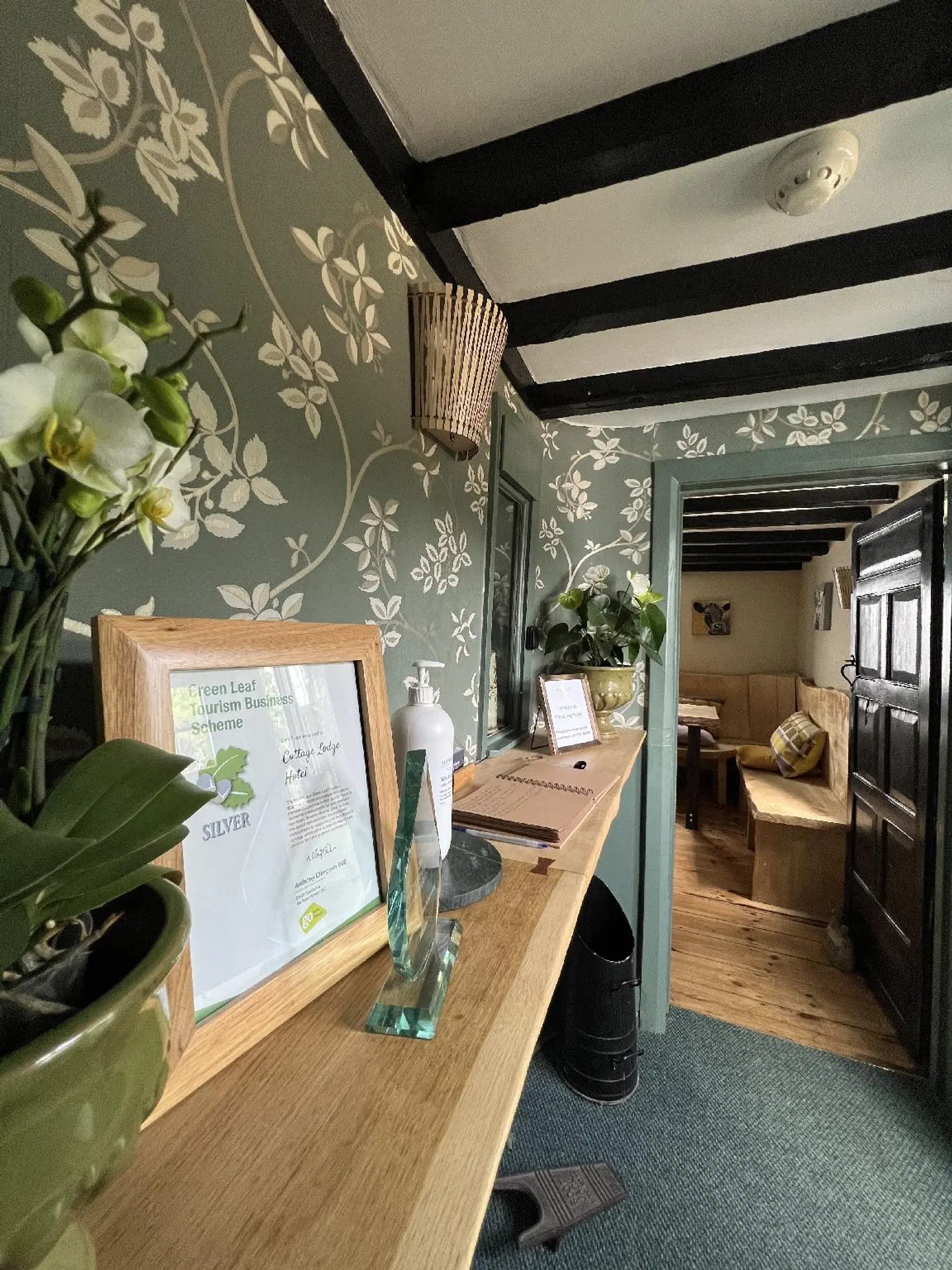 Cottage Lodge LOUNGE_LOBBY