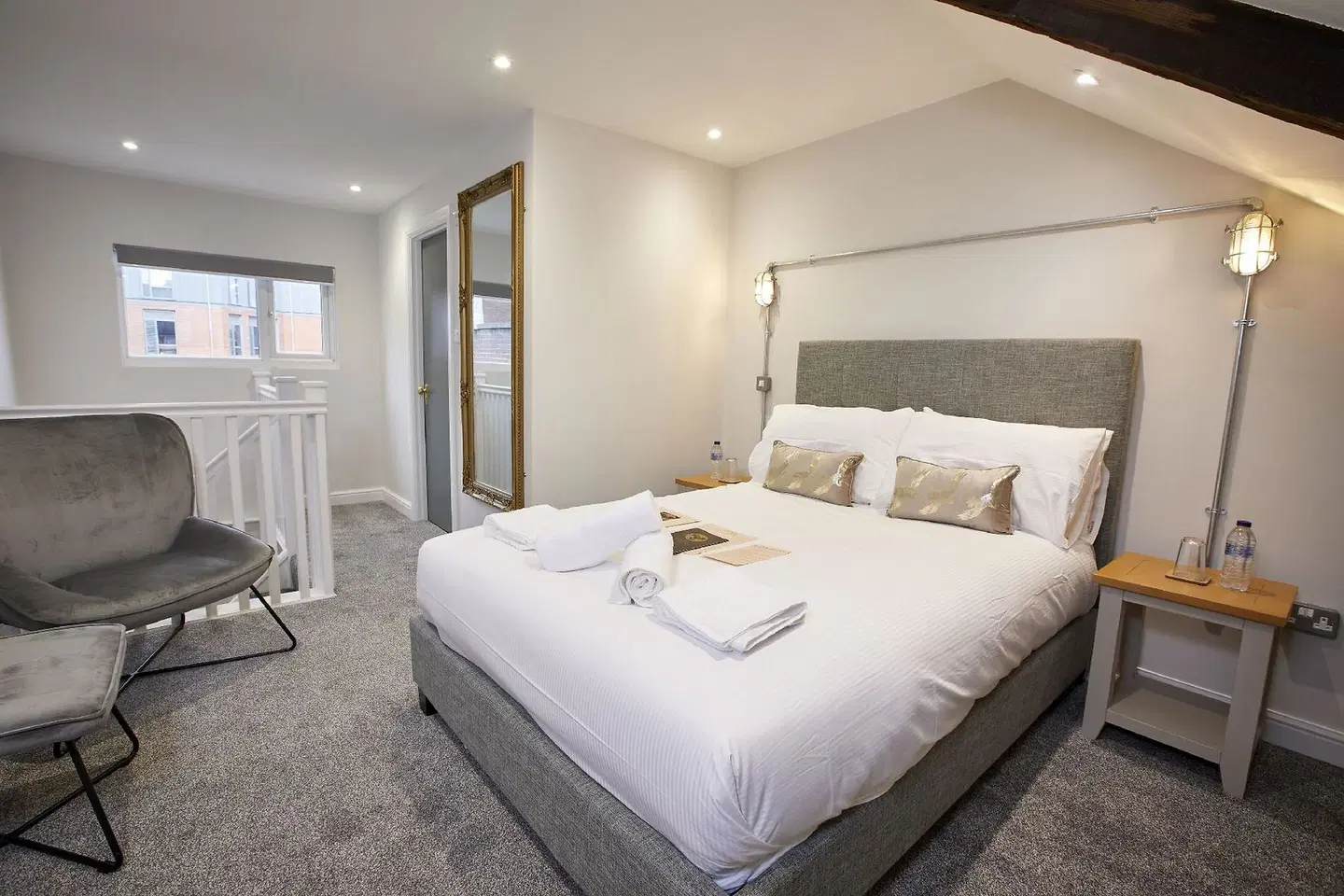 Three Cranes Boutique Hotel ROOM_EXAMPLE