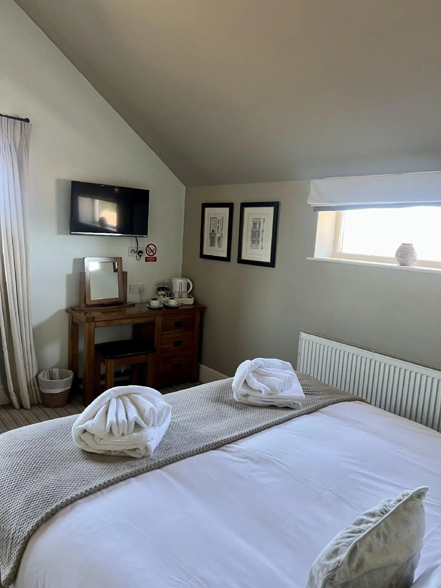 The Parson Woodforde ROOM_EXAMPLE