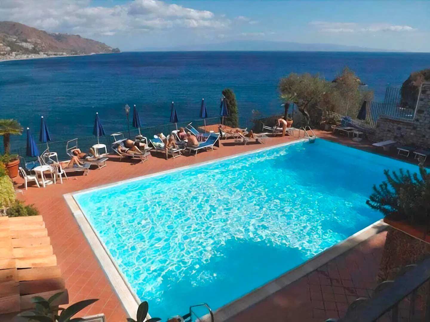 Bay Palace OUTDOOR_POOL