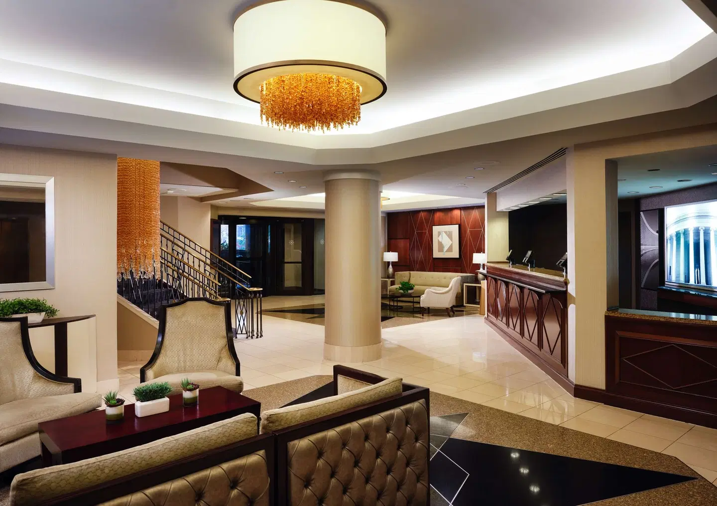 Hilton Arlington LOUNGE_LOBBY