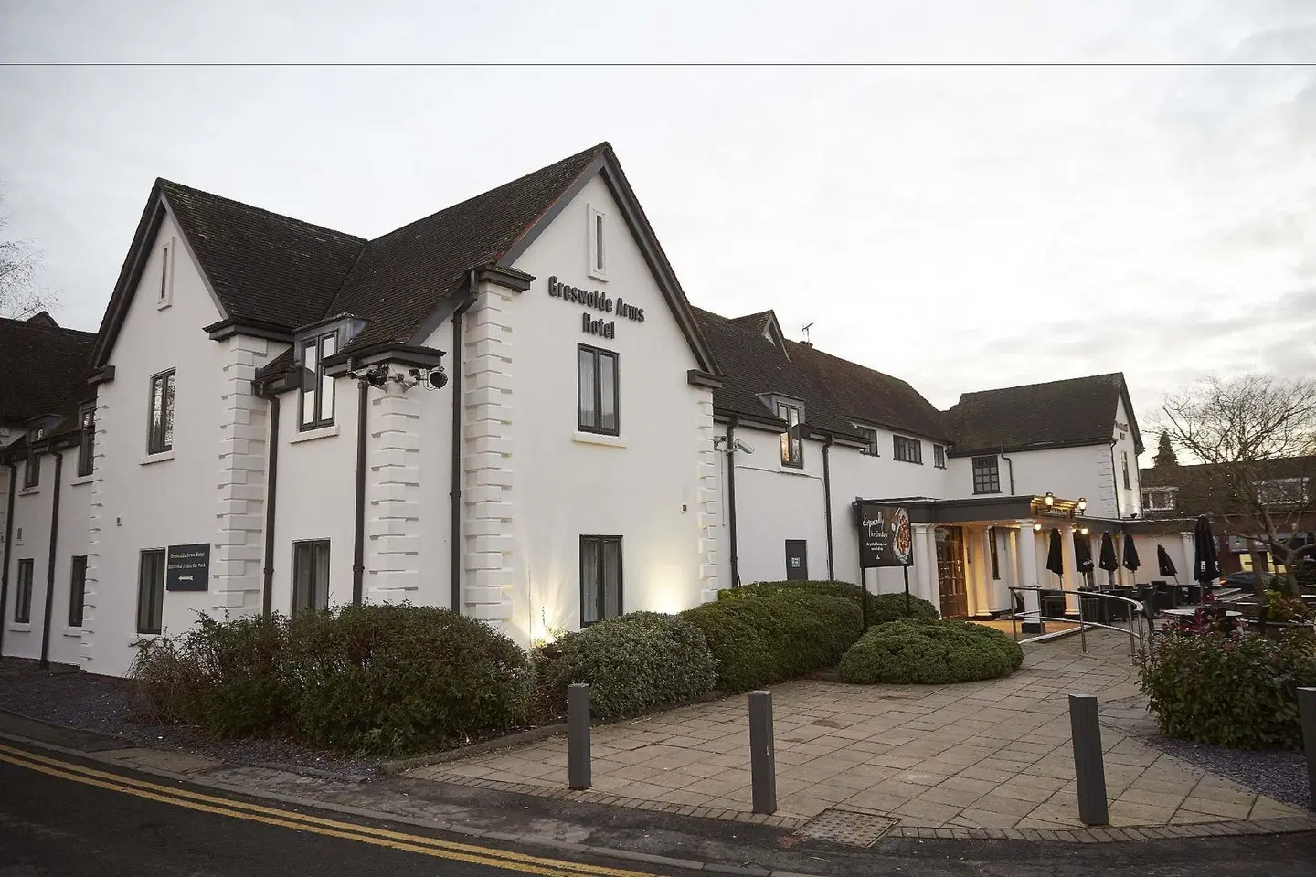 The Greswolde Arms Hotel by Good Night Inns EXTERIOR