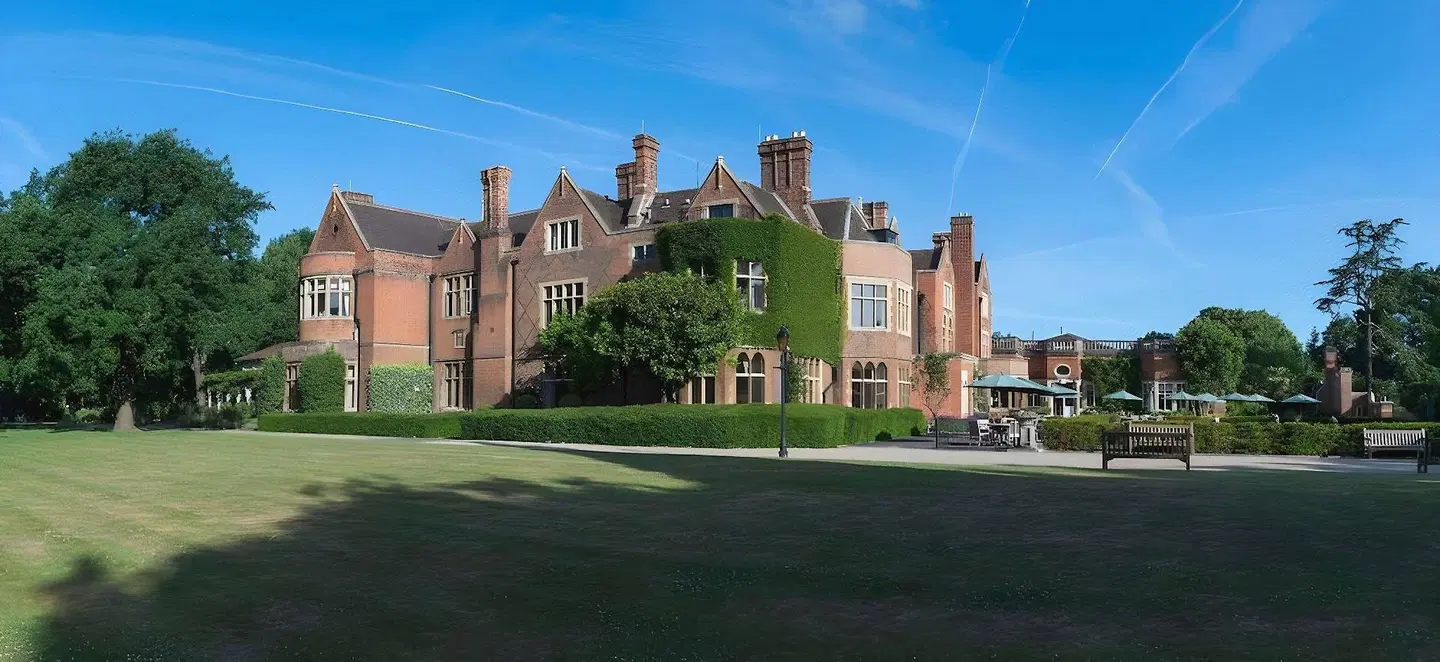 Warren House EXTERIOR