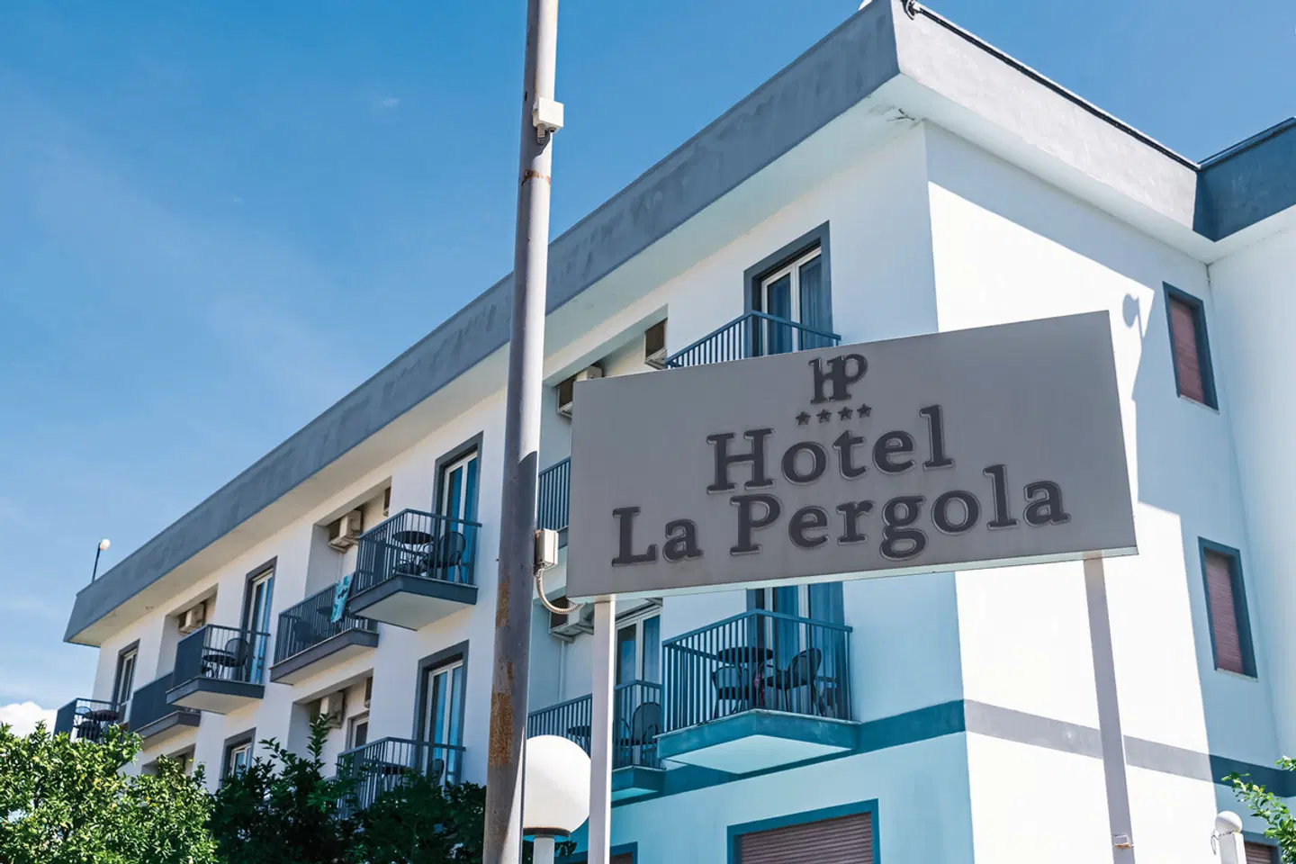 La Pergola EXTERIOR