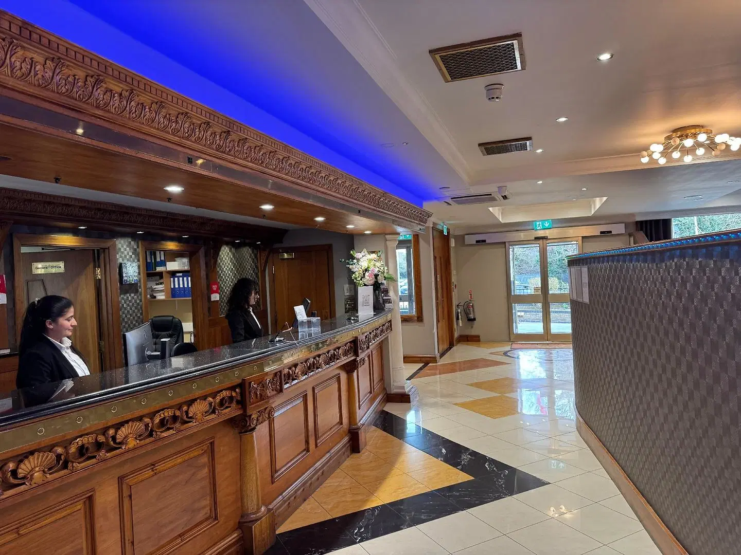 Savera Hotel South Ruislip Bar