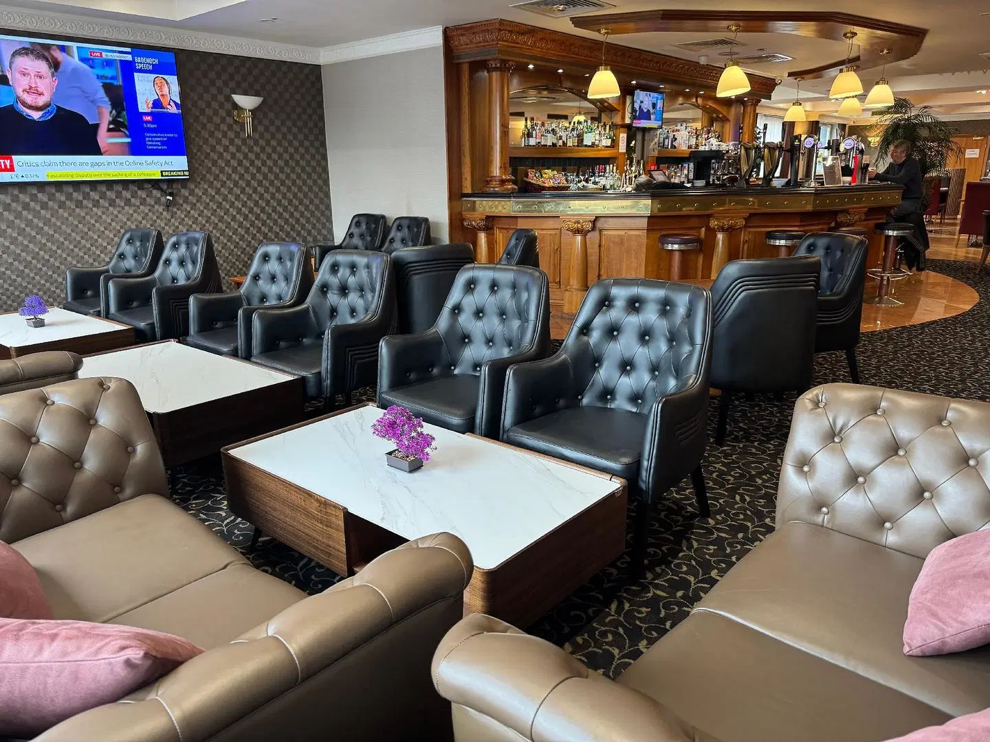 Savera Hotel South Ruislip Bar
