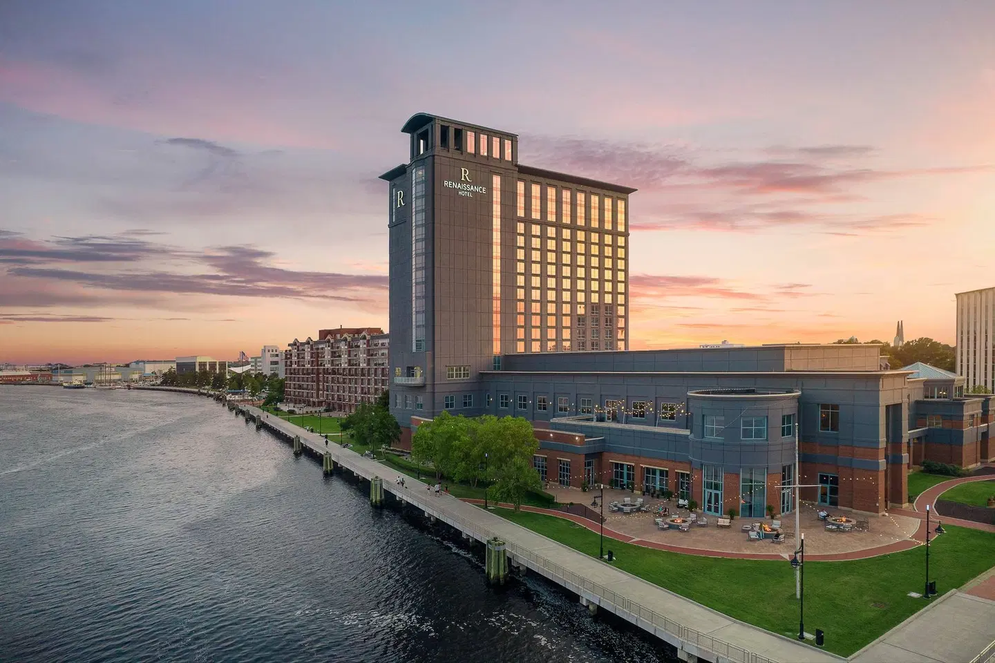 Renaissance Portsmouth-Norfolk Waterfront Hotel EXTERIOR