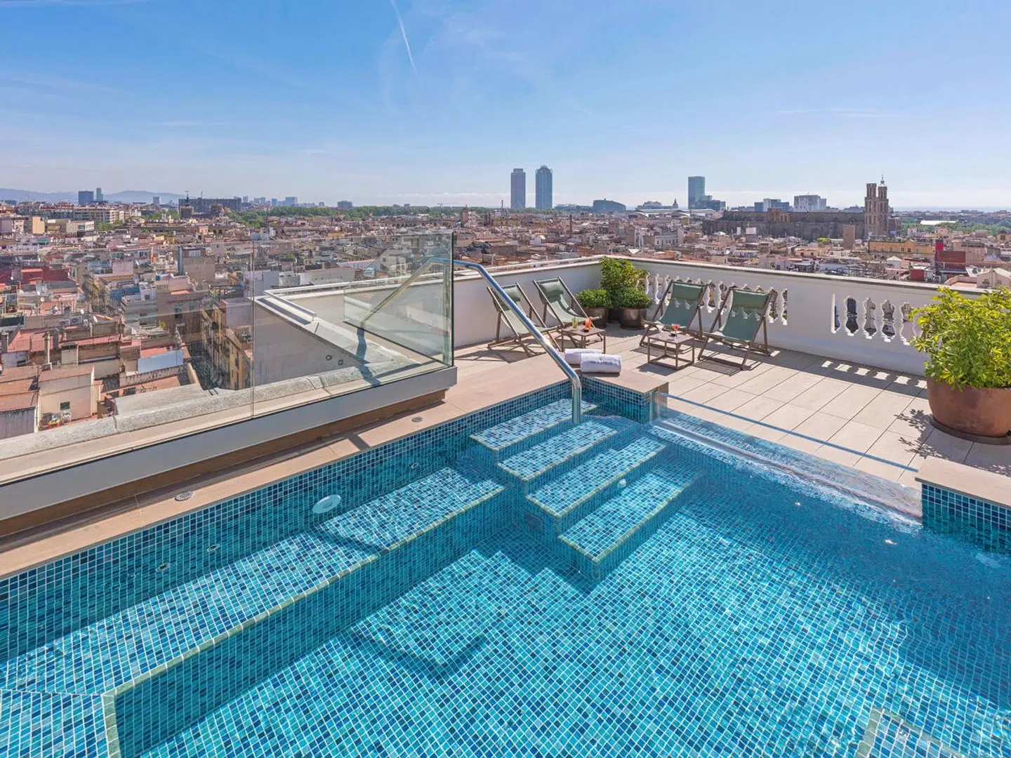 H10 Montcada Boutique Hotel OUTDOOR_POOL