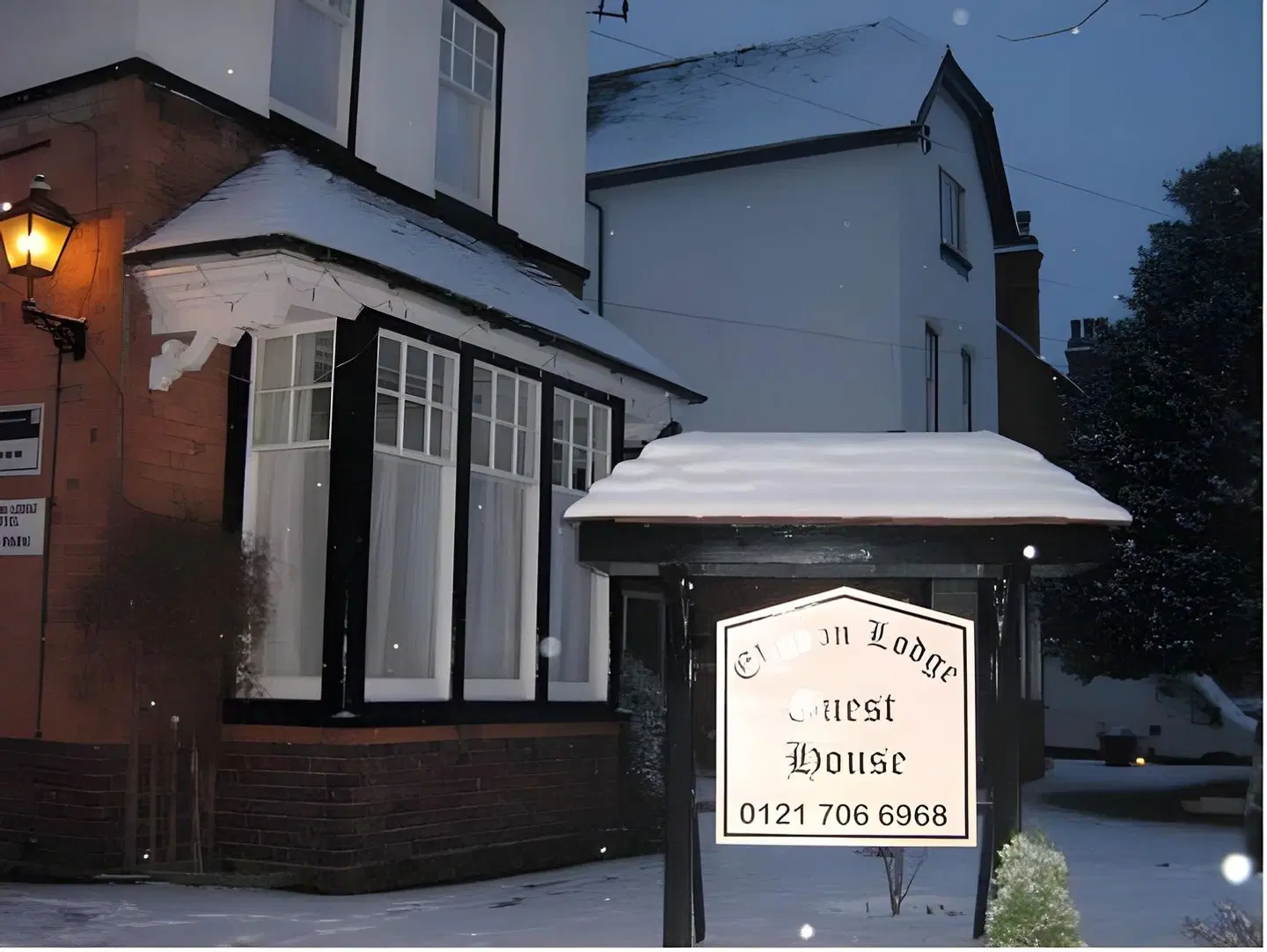 Elmdon Lodge EXTERIOR