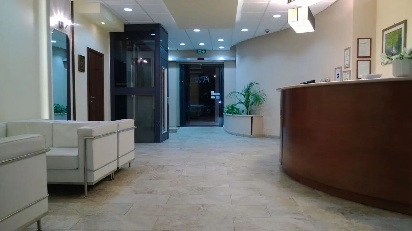 Roma Tiburtina Metro LOUNGE_LOBBY