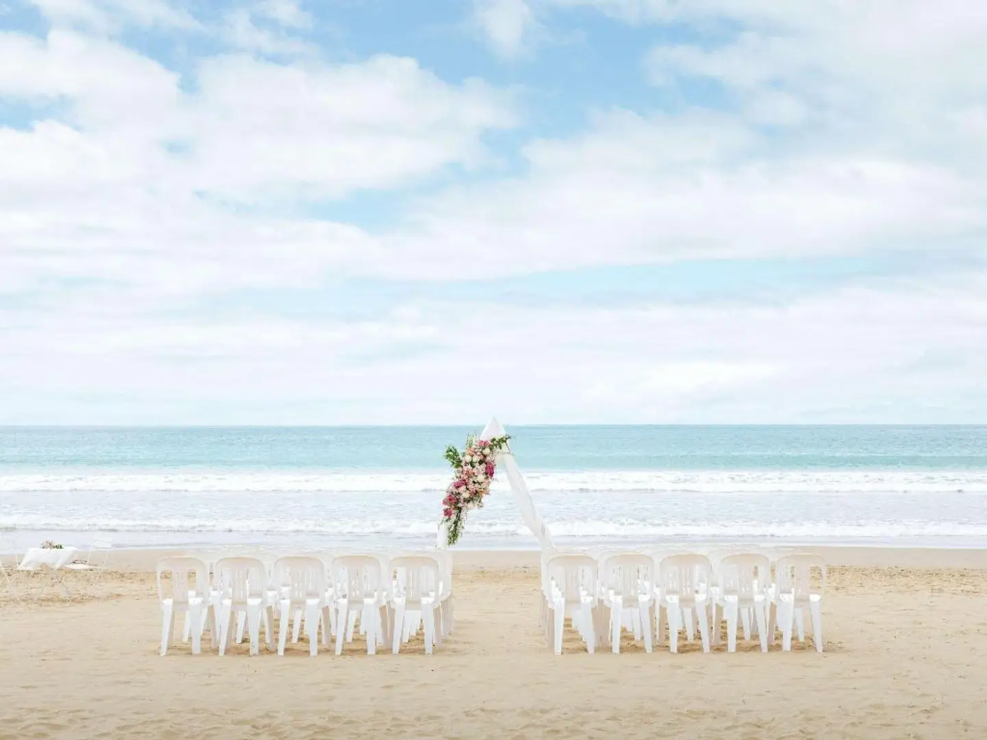 Mantra Lorne Strand