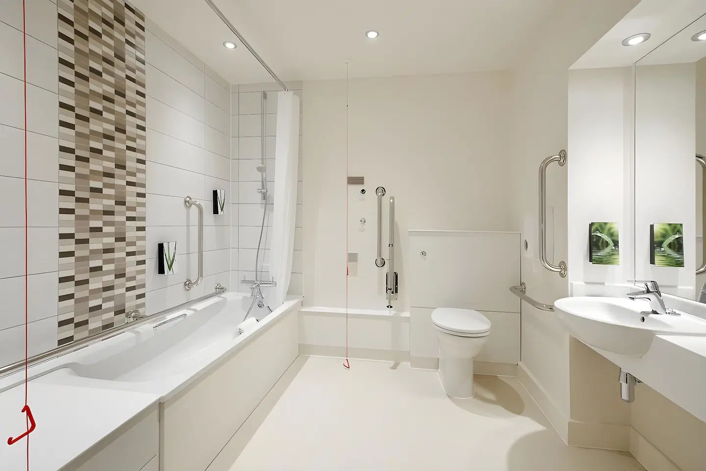 Redwings Lodge Solihull Badezimmer