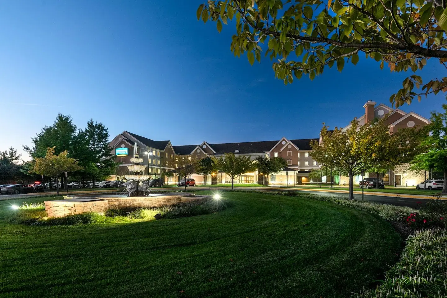 Staybridge Suites Chantilly Dulles Airport by IHG EXTERIOR